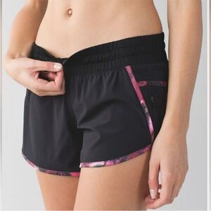Lululemon Womens Tracker Short III Size 12 Black / Poppy Petals Berry Pink